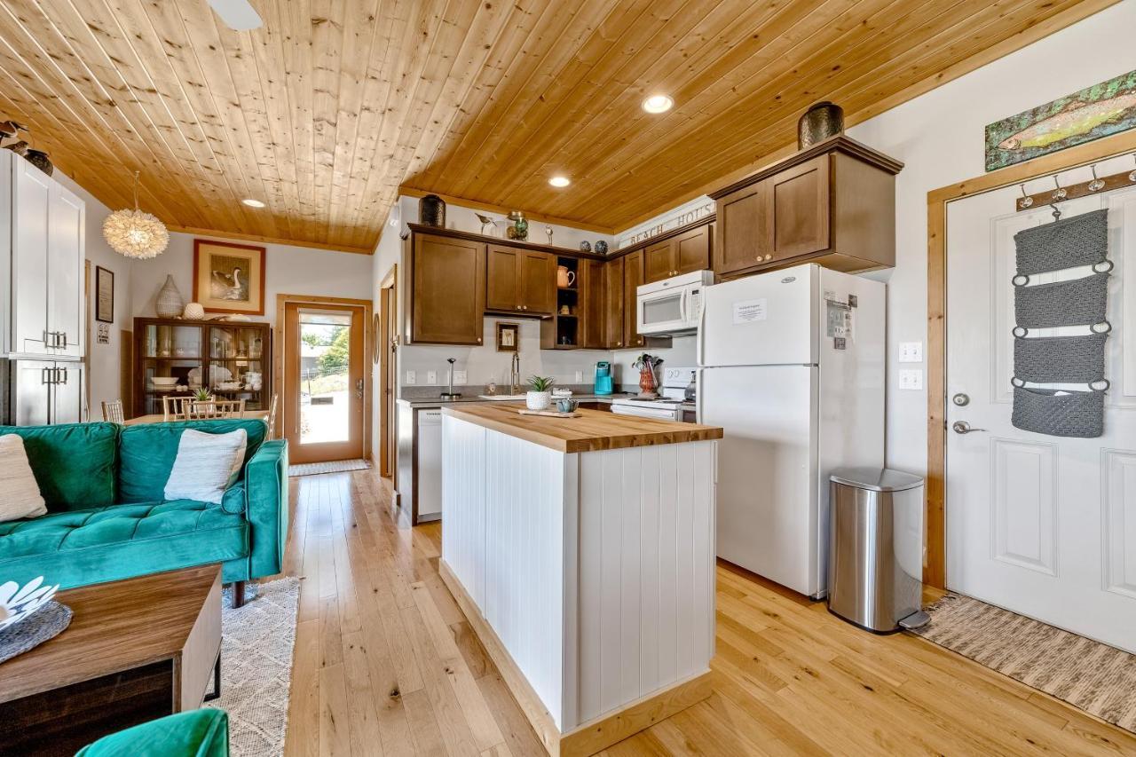 The River View House Gold Beach Esterno foto